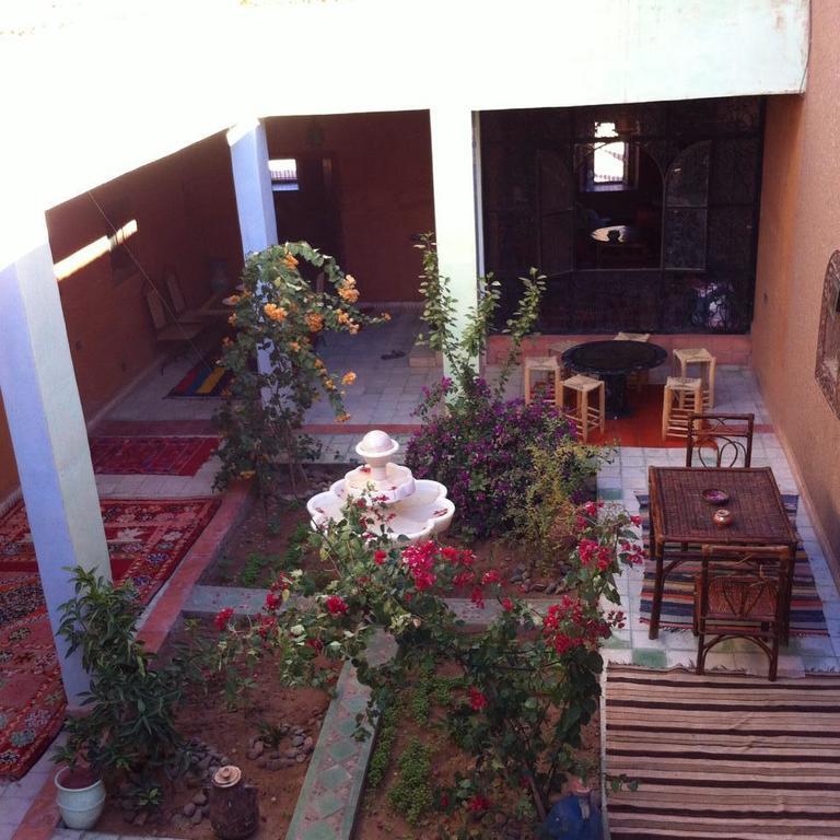 Riad La Maison Du Desert Oulad Driss Eksteriør billede